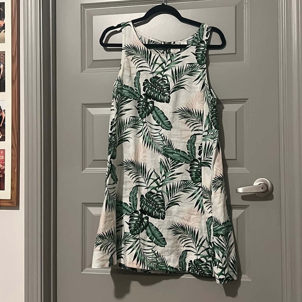 Floral linen dress